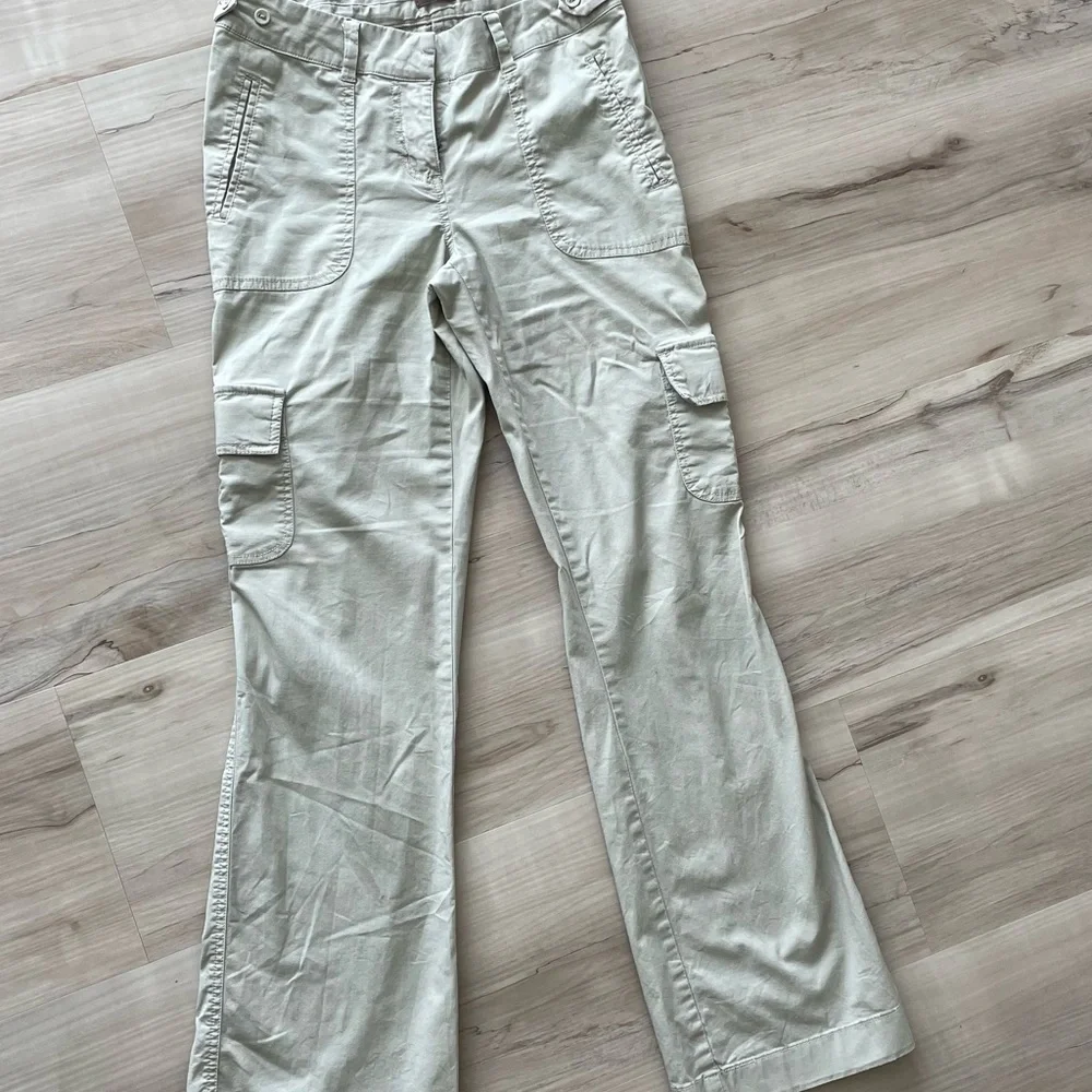 Roots Women's pants - Picture 2 of 2